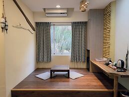 Sun Moon Lake 5Boat B&B