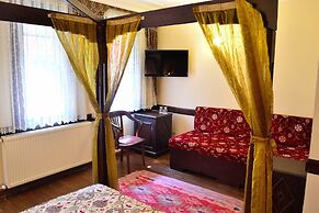 Hotel Alp Guesthouse