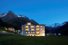 Suitehotel Gampen