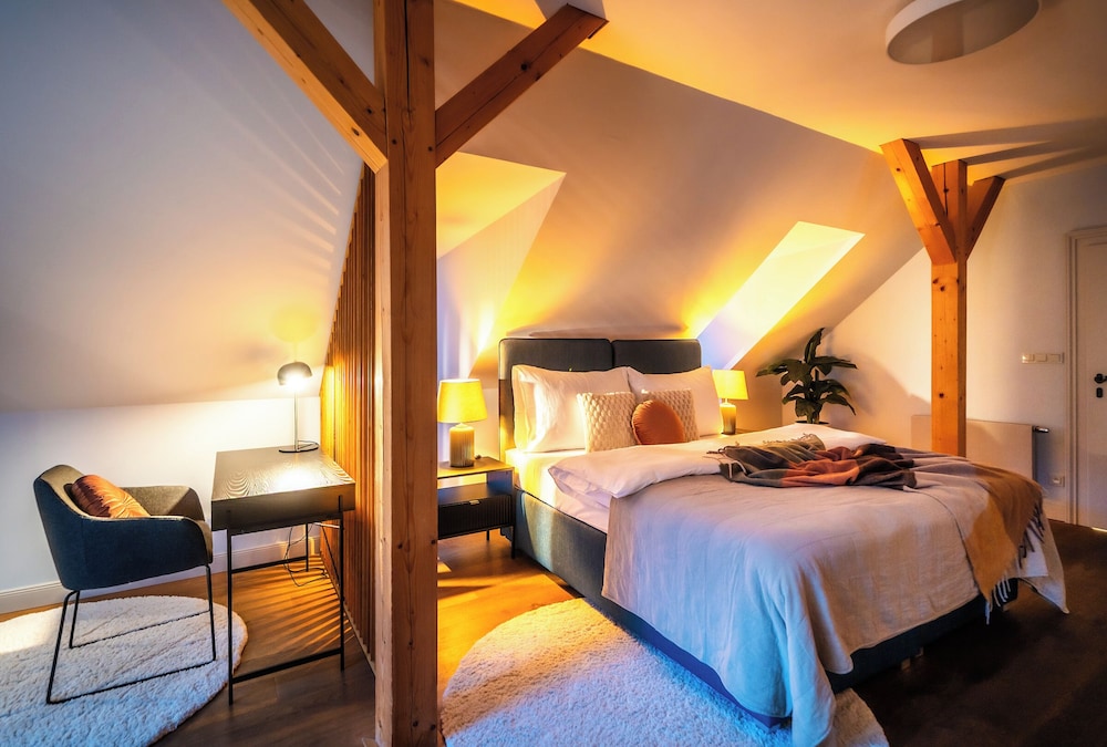 Old Royal Post Boutique Hotel & Premium Suites