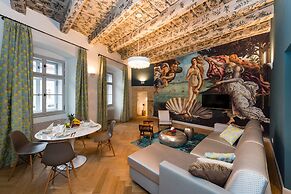 Old Royal Post Boutique Hotel & Premium Suites