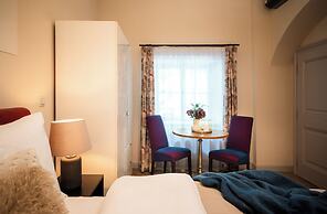 Old Royal Post Boutique Hotel & Premium Suites