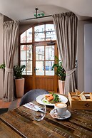 Old Royal Post Boutique Hotel & Premium Suites