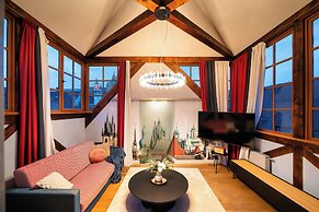 Old Royal Post Boutique Hotel & Premium Suites