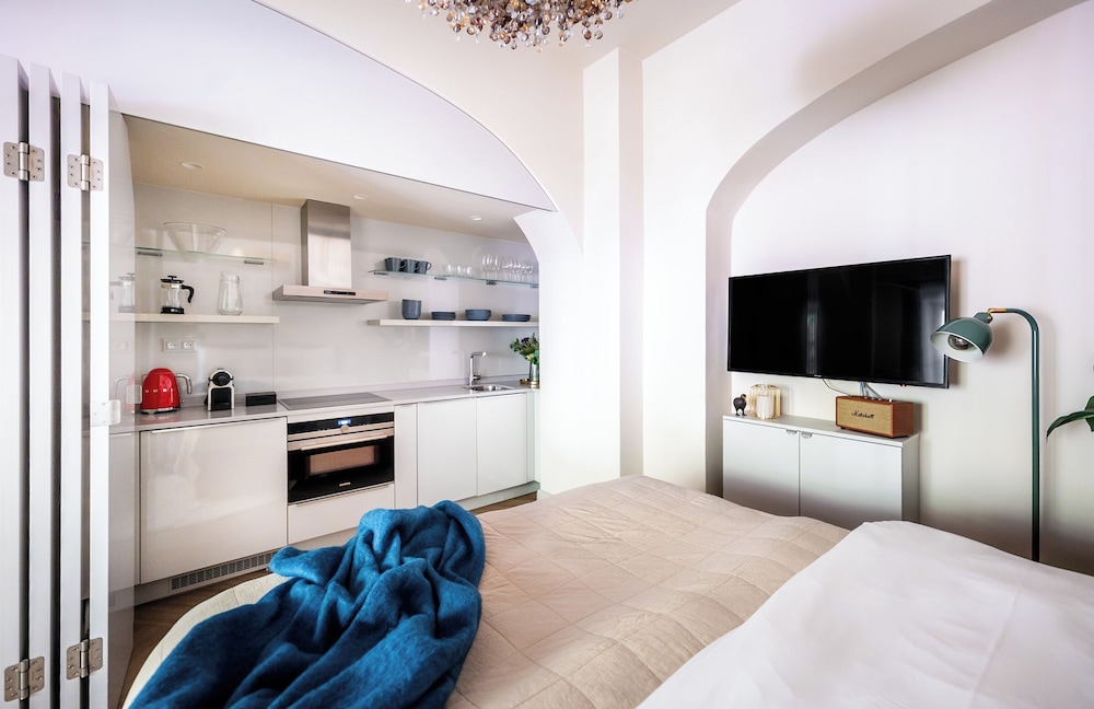 Old Royal Post Boutique Hotel & Premium Suites