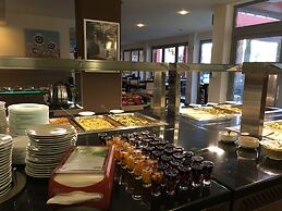 TM Deluxe Hotel