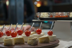 TM Deluxe Hotel