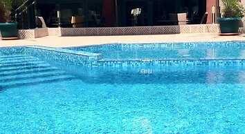 TM Deluxe Hotel