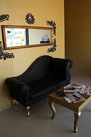 TM Deluxe Hotel