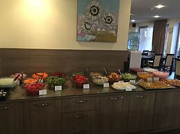 TM Deluxe Hotel
