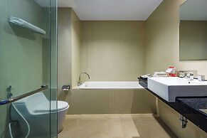 Swiss-Belhotel Waterfront Makassar