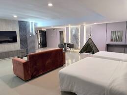 Swiss-Belhotel Waterfront Makassar