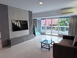 Swiss-Belhotel Waterfront Makassar