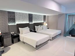 Swiss-Belhotel Waterfront Makassar