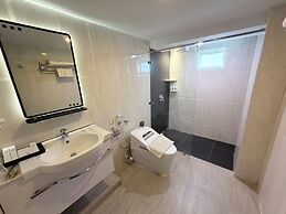Swiss-Belhotel Waterfront Makassar
