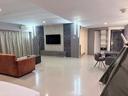 Swiss-Belhotel Waterfront Makassar