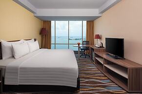 Swiss-Belhotel Waterfront Makassar
