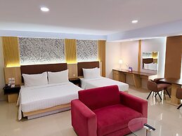 Swiss-Belhotel Waterfront Makassar