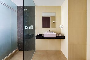 Swiss-Belhotel Waterfront Makassar