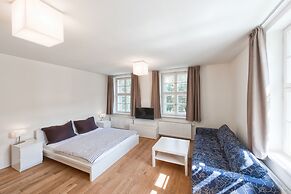 Theresian Apartment