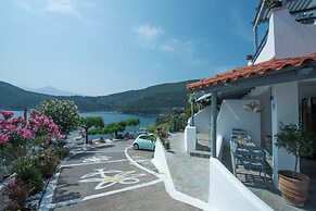 Nafsika Sea View Apartments