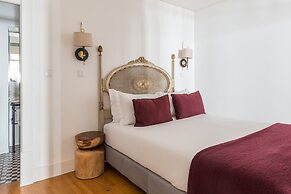 Ama Apartments