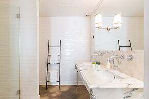 Ama Apartments