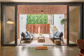 Ama Apartments