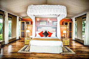 Paraa Safari Lodge