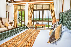 Paraa Safari Lodge