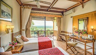 Paraa Safari Lodge