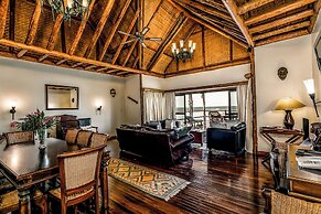Mweya Safari Lodge
