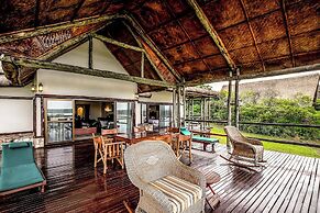 Mweya Safari Lodge