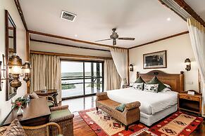 Mweya Safari Lodge