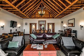 Mweya Safari Lodge