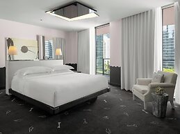 Dua Miami, Autograph Collection