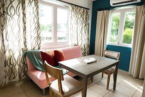 Numero Uno Beach Apartments