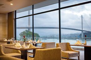 Wyndham Legend Halong Hotel