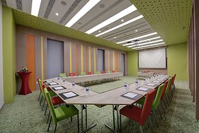 Al Khoory Atrium Hotel