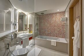 Al Khoory Atrium Hotel