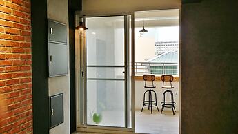 Mutter Apartment
