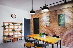 Mutter Apartment