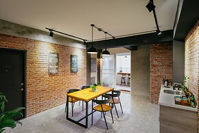 Mutter Apartment