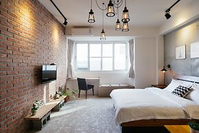 Mutter Apartment