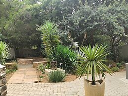 Aerotropolis Guest Lodge