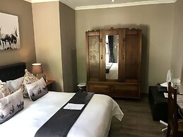 Aerotropolis Guest Lodge