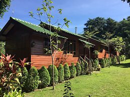 Baan Ing Khao Resort