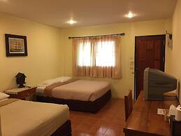 Baan Ing Khao Resort
