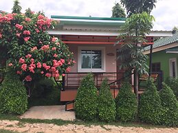 Baan Ing Khao Resort