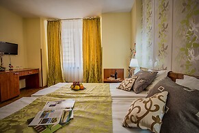 Hotel Rina Cerbul